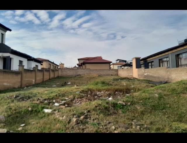 LAND FOR SALE IN MUNSIEVILLE SOUTH